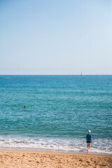 Obraz premium child on the beach