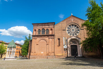 Fototapeta na wymiar The Basilica of Saint Domenico in Bologna