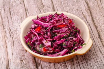 Pickled red cabbage with herbs