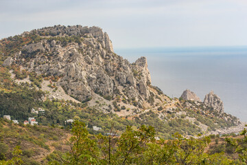Fototapeta na wymiar An array of rocks on the Black Sea coast.