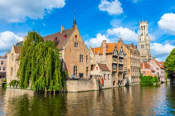 Fototapeta na wymiar The beautiful Rozenhoedkaal Canal of Bruges, Belgium