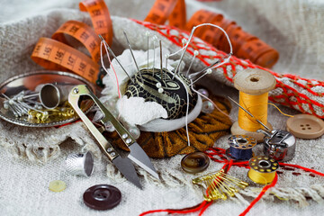 Handicraft items, threads, sewing needles.