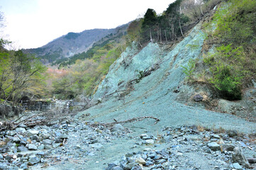 丹沢山地の風景　寄沢の崩落
