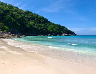 Fototapeta na wymiar Beauty of Similan islands national park in Phang Nga, Thailand. Tropical beach with crystal clear water.