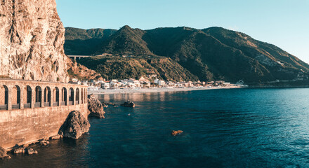 Scilla, città in Calabria vista aerea sul mare