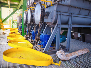 Step grate systems in biomass power plant which including motor, chine, hydraulic and hopper for...
