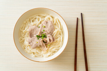 udon noodles with pork in clear soup