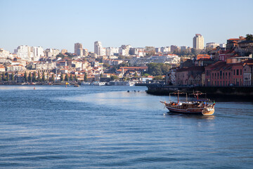 Fototapeta premium Portuguese boats for transporting port wine