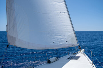 Obraz premium Aegean sea sailing, summer holidays in Cyclades islands, Greece