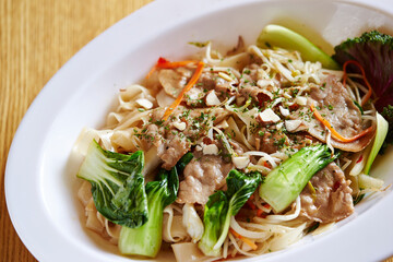 Fried noodles with various ingredients 