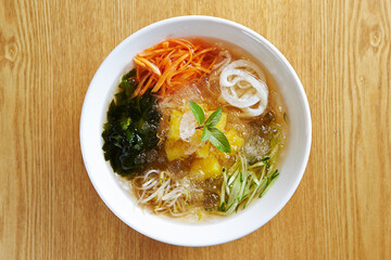 Cold vegetable ramen, Vietnamese food 