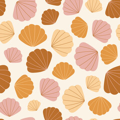 Fototapeta na wymiar Seamless pattern with seashells on beige background. Vector sea texture. For wallpaper, textiles, fabric, paper