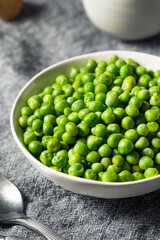 Raw Green Organic Sweet Peas
