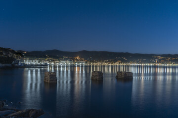 Fototapeta premium Città marina di notte