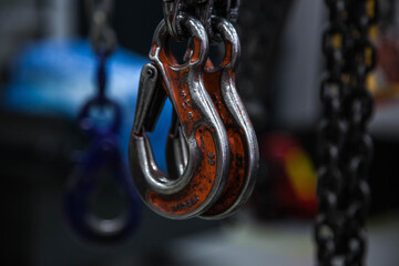 metal chain and hook clip