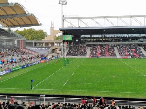 Le Matmut Stadium de Lyon, stade de l'equipe lyonnaise de Rugby, le LOU, et ancien stade de Gerland de l'equipe de football Olympique Lyonnais, ville de Lyon, departement du Rhone, France