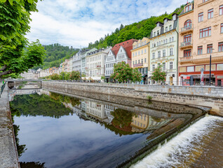 Fototapeta na wymiar Karlovy Vary, embankment