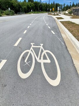 Bicycle lane sign on road