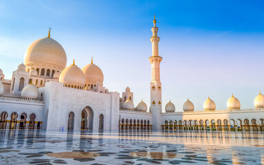 Beautiful Sheikh Zayed Mosque in Abu Dhabi United Arab Emirates - obrazy, fototapety, plakaty