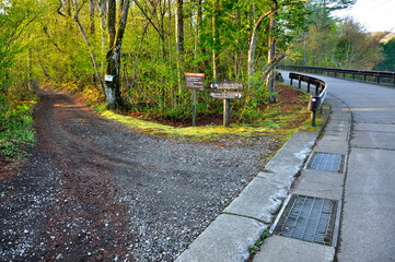 三国山・パノラマ台ハイキングコース　山中湖村の入口