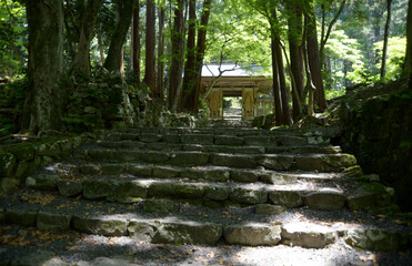 百済寺　仁王門と参道　滋賀県東近江市