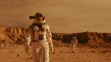 Astronauts searching location for base on Mars