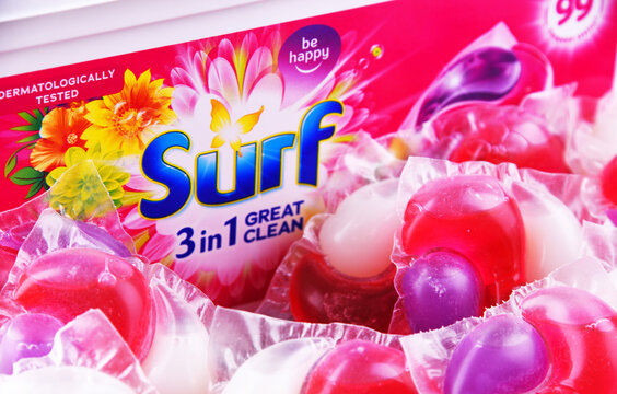 A box of Surf capsule laundry detergent product