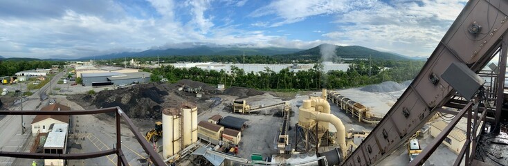 Fototapeta na wymiar Asphalt Plant - Salem, VA