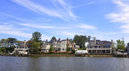 Fototapeta na wymiar Beautiful waterfront homes by the bay near Rehoboth Beach, Delaware, U.S.A