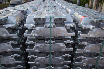 Aluminum casting of truck transport