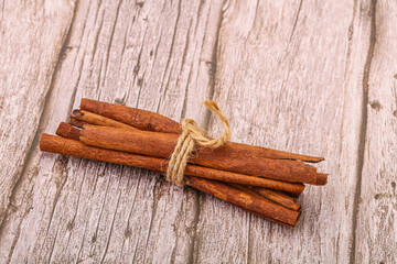 Aroma Cinnamon stick heap isolated