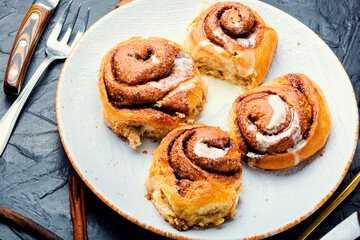 Cinnabons,bun with cinnamon