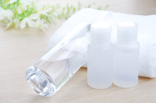 化粧水 の画像 306 1 件の Stock 写真 ベクターおよびビデオ Adobe Stock