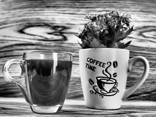 Black Coffee with the Flowers © Edyta