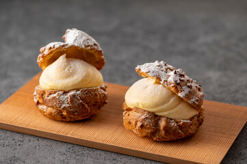 シュークリーム