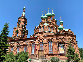Fototapeta na wymiar Holy Trinity Church. in Chelyabinsk, Russia