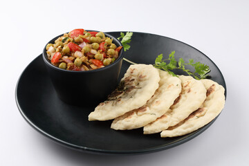 Indian food kulcha, Kulcha Indian Bread Matra Chaat with  Kulcha, Indian Local Street Food
