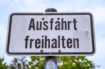 Obraz premium Traffic sign keep exit free