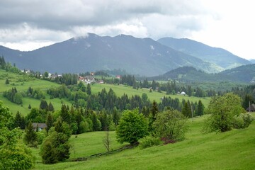 Fototapeta na wymiar landscape in the mountains of Transylvania