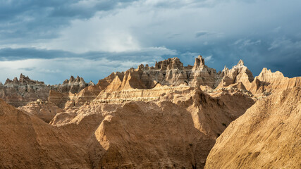 Fototapeta premium Stormy weather as Badlands National Park - overlook