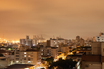 Fototapeta na wymiar view of the city in the nightfall