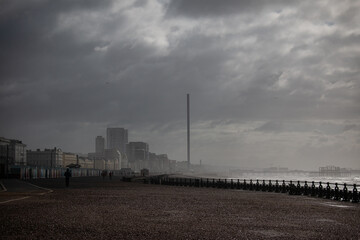 Obraz premium The seafront of Brighton after a storm early in the morning, Great Britain