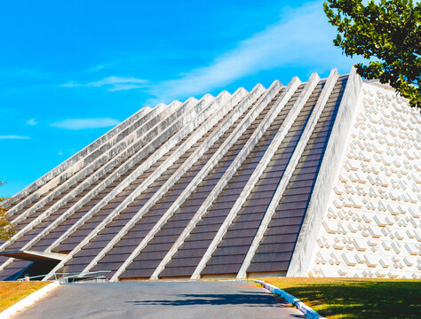 Teatro Nacional. Arquitetura brasileira e Cultura. Bras&iacute;lia, Distrito Federal - Brasil. 13 de Junho de 2021.