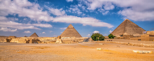 Landscape view of the Pyramids of Giza, Cairo Egypt