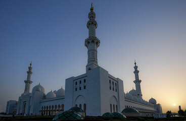 Fototapeta na wymiar Sheikh Zayed Mosque in Abu Dhabi