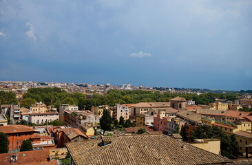 Fototapeta na wymiar View of the city of Rome from Passeggiata del Gianicolo