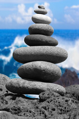 Galets superposés en équilibre 