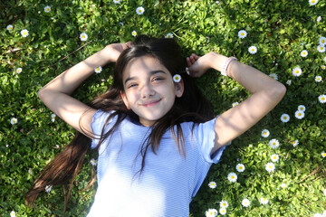 young brunette girl  portrait outdoors