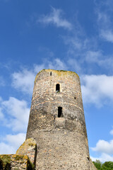 Fototapeta na wymiar Burg Baldenau im Hunsrück