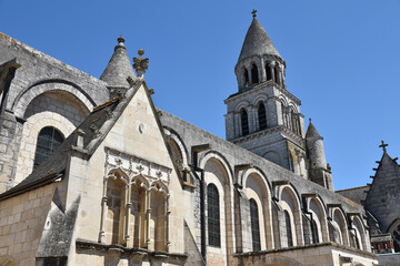 Fototapeta na wymiar Eglise Notre-Dame la Grande à Poitiers, France